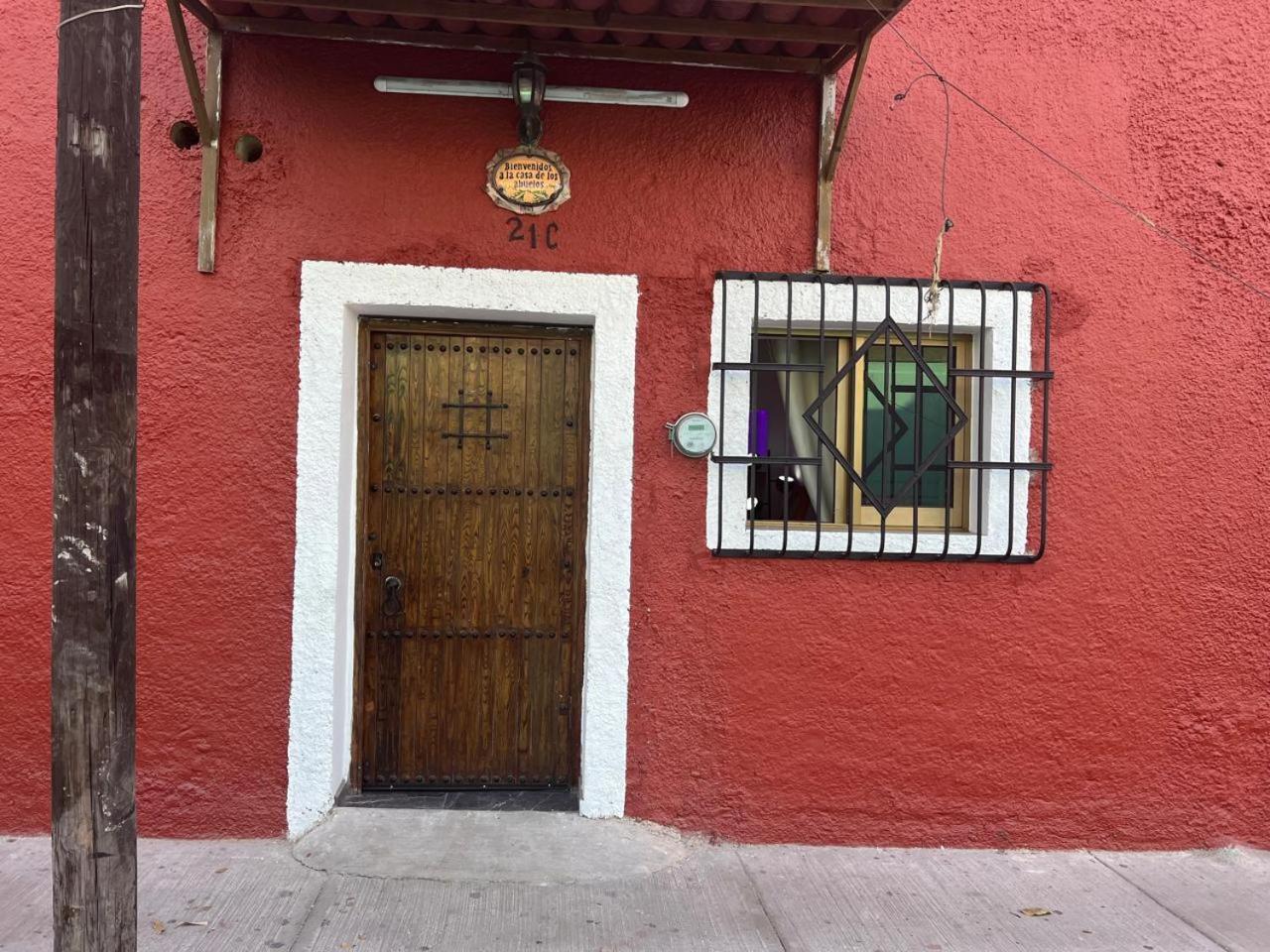 La Casa De Los Abuelos Tequila Exterior photo